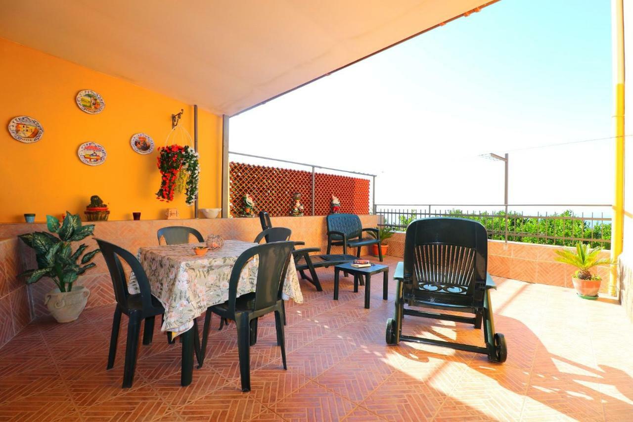 La Rosa Del Sud - De Vivo Realty Sorrentoアパートメント エクステリア 写真